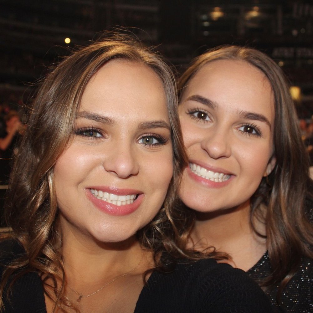 Meet your Posher, Laura&Hannah